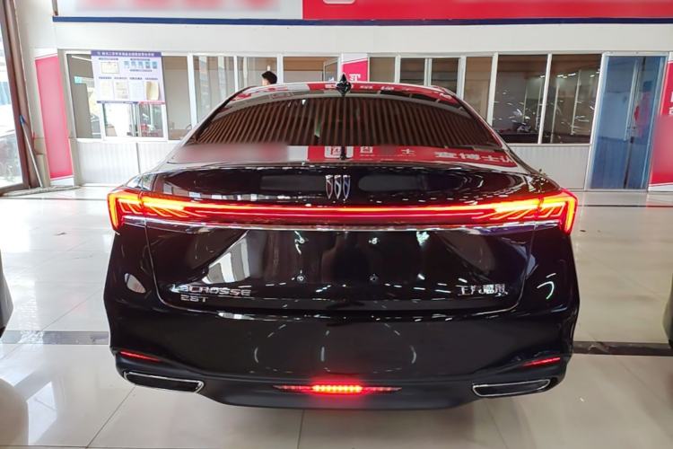 Buick LaCrosse 2025 — 5
