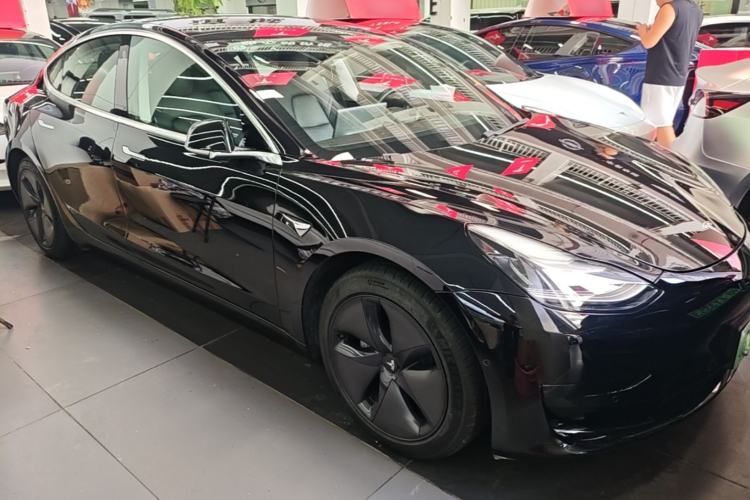 Tesla Model 3 2020 — 3
