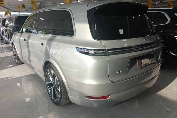 Li Auto L9 2022 — 4