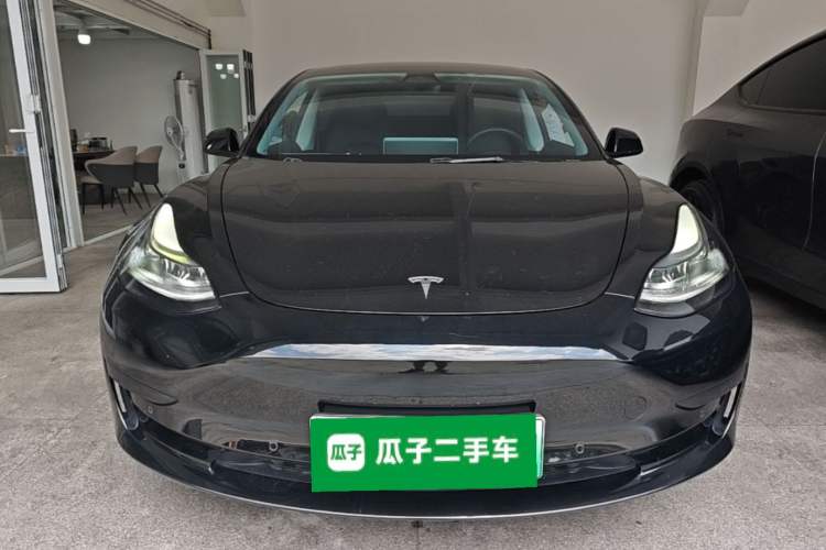 Tesla Model 3 2022 — 2