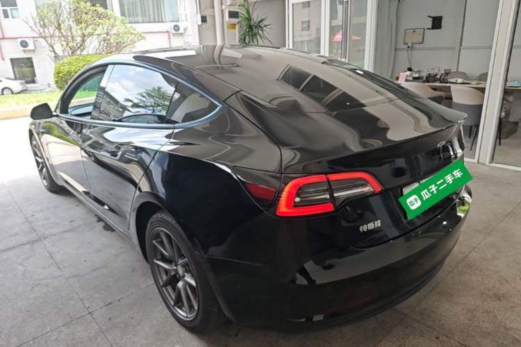 Tesla Model 3 2022 — 4