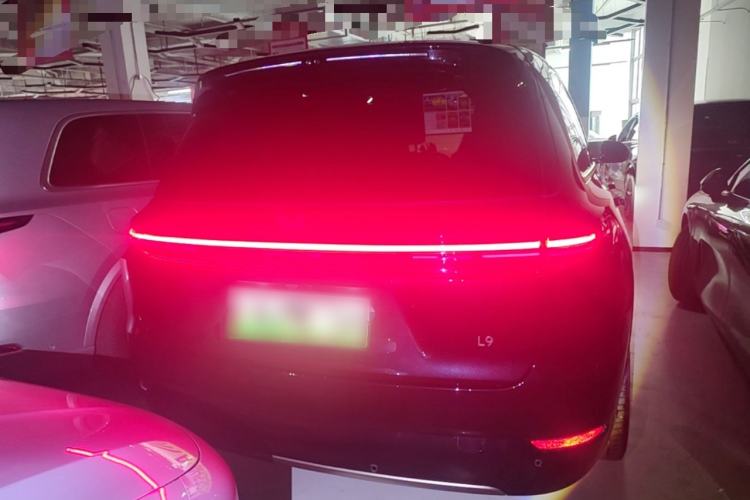 Li Auto L9 2025 — 5