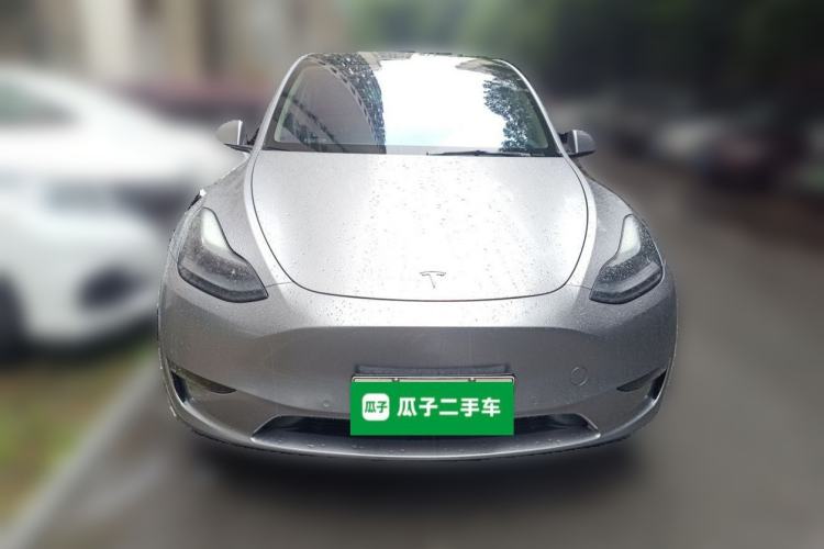 Tesla Model Y 2021 — 2