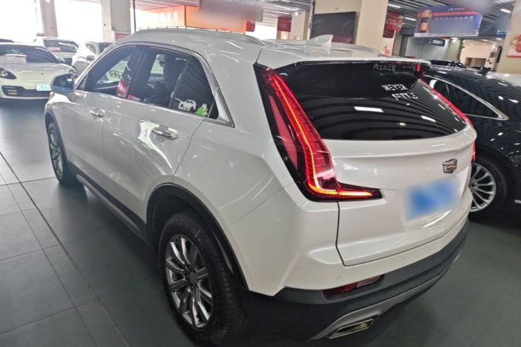 Cadillac XT4 2020 — фото 4