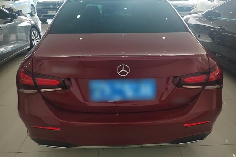 Mercedes-Benz A 200 L 2022 — фото 5