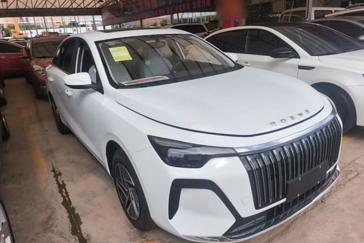 Roewe i6 2026 — 3