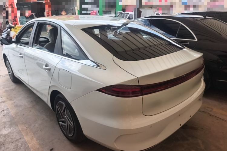 Roewe i6 2026 — 4
