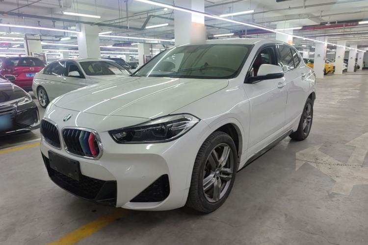 BMW X2 2021 — фото 1