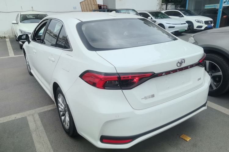 Toyota Corolla 2023 — 4