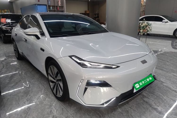Geely Galaxy E8 2024 — 3