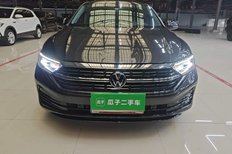 Volkswagen Sagitar 2023 — 2