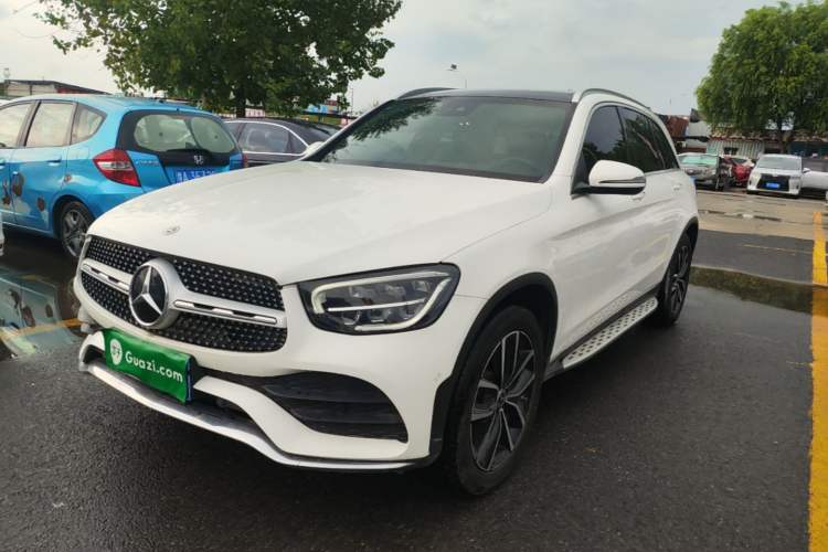 Mercedes-Benz GLC 300 L 2020 — фото 1