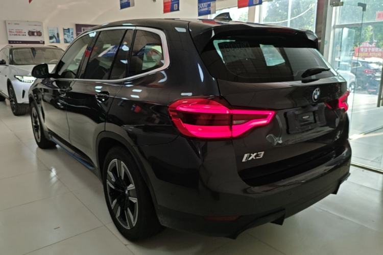 BMW iX3 2021 — 4