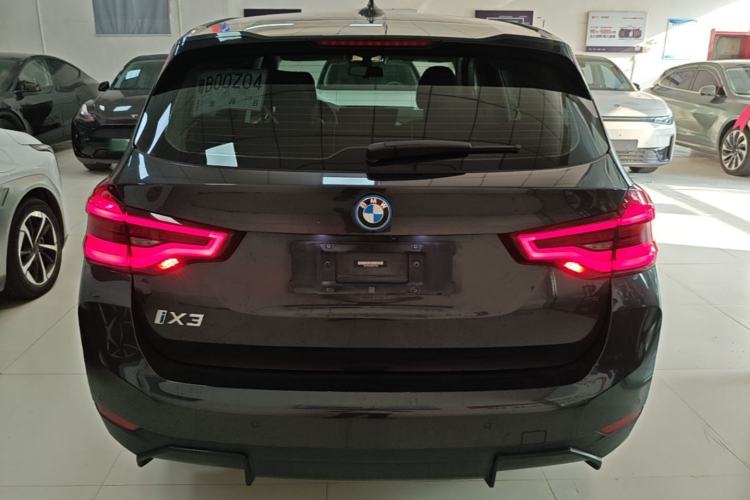BMW iX3 2021 — 5