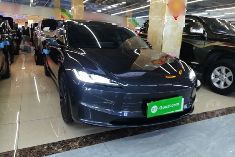 Tesla Model 3 2023 — 3