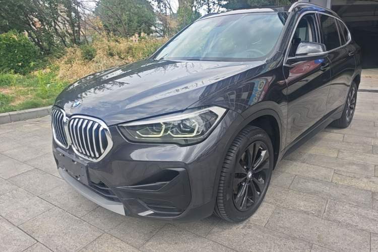 BMW X1 2021 — фото 1