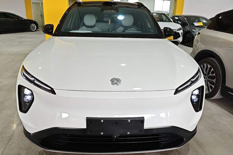 NIO ES6 2024 — 2