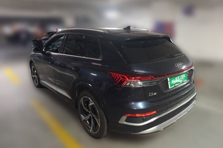 Audi Q4 e-tron 2022 — 4