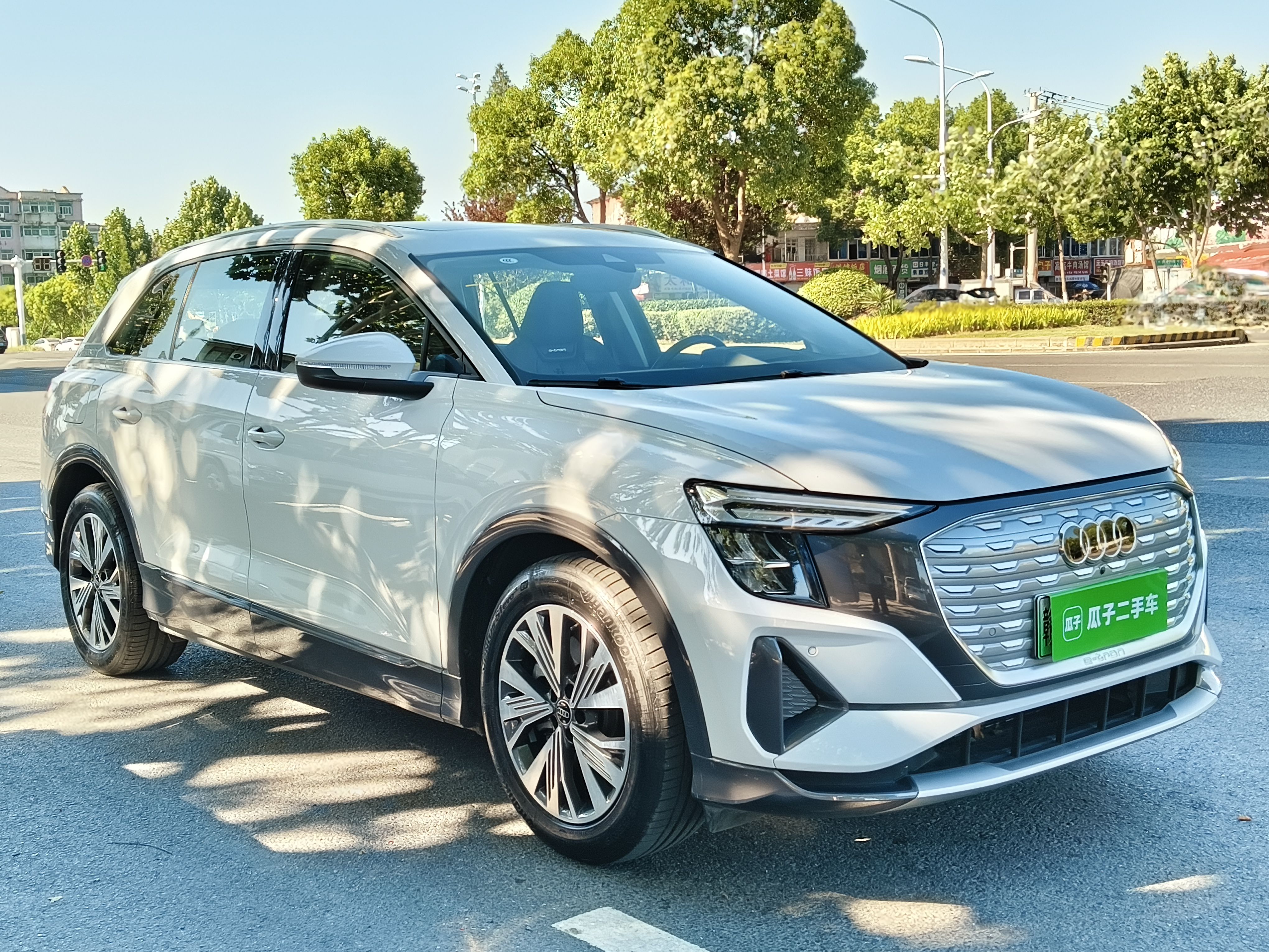 Audi q5 e tron 2023 — фото 3