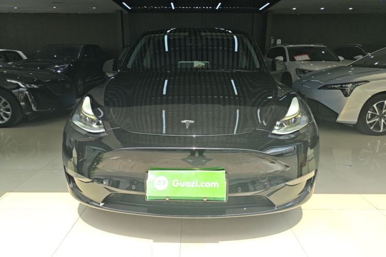 Tesla Model Y 2021 — 2