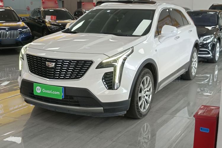 Cadillac XT4 2021 — фото 1