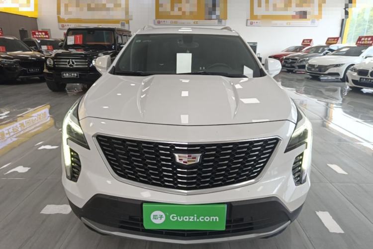 Cadillac XT4 2021 — фото 2