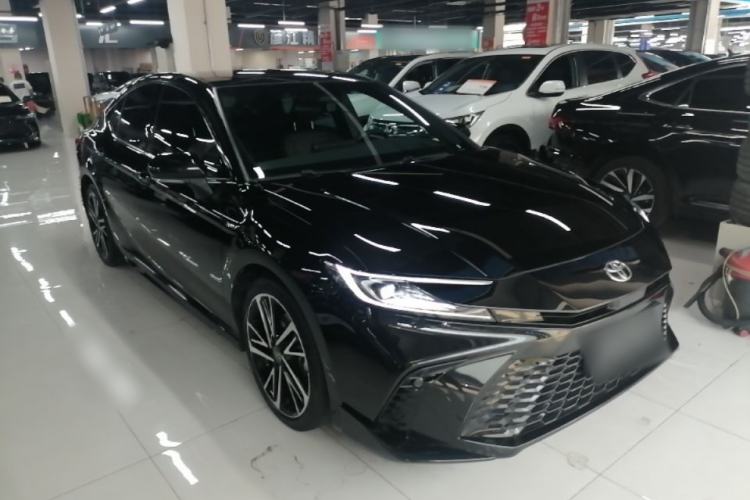 Toyota camry 2024 — фото 3