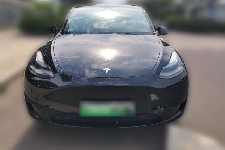 Tesla Model Y 2022 — 2
