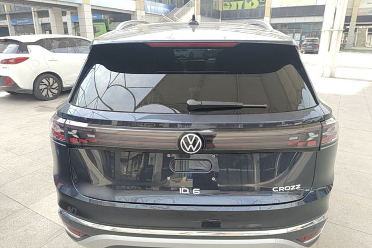 Volkswagen ID.6 CROZZ 2022 — 5