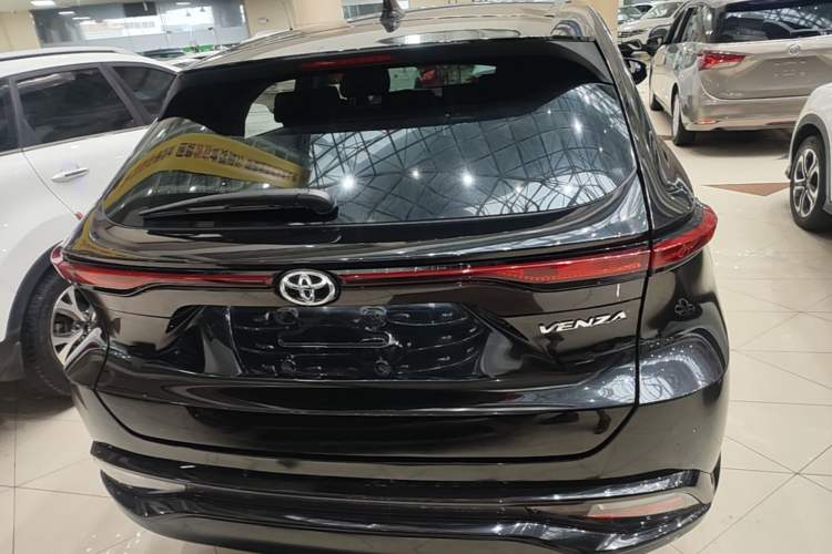 Toyota Venza 2023 — 5