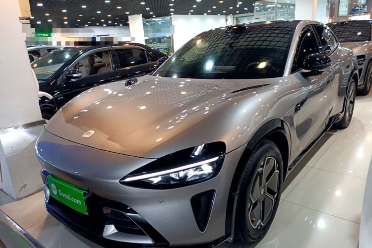 Xiaomi Auto YU7 2025 — фото 1