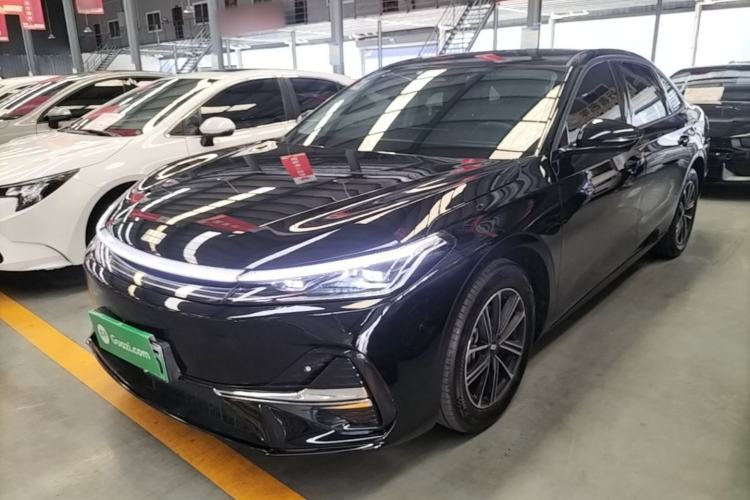 Geely Galaxy A7 2025 — фото 1