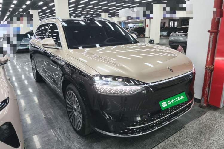 AITO M9 2025 — 3