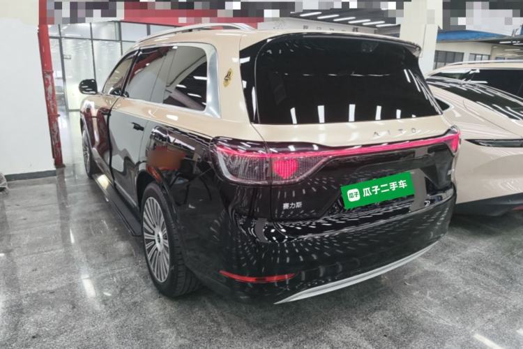 AITO M9 2025 — 4