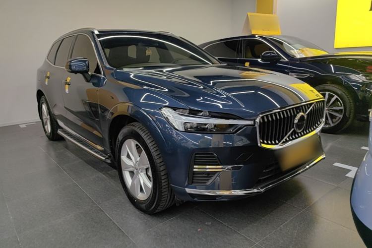 Volvo XC60 2022 — 3
