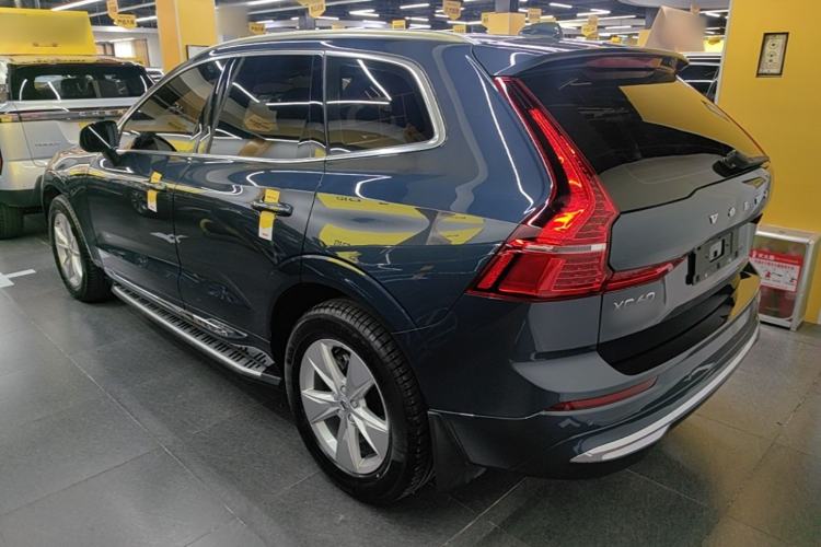 Volvo XC60 2022 — 4