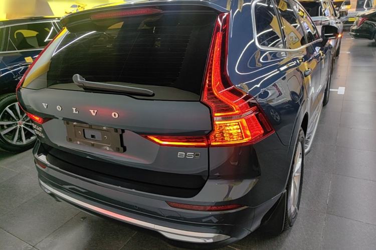 Volvo XC60 2022 — 5