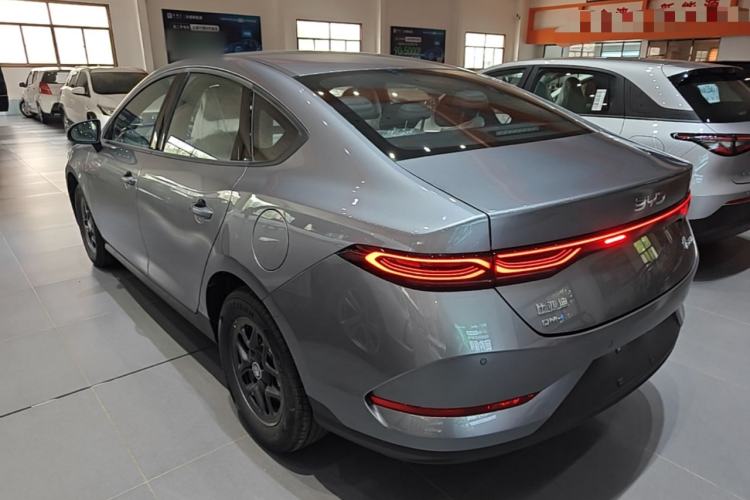 BYD Qin Plus 2025 — фото 4