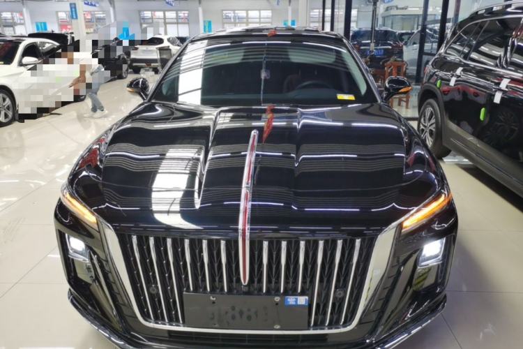Hongqi H5 2024 — 2