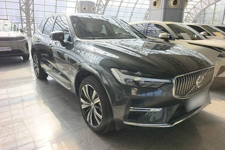 Volvo XC60 2022 — 3
