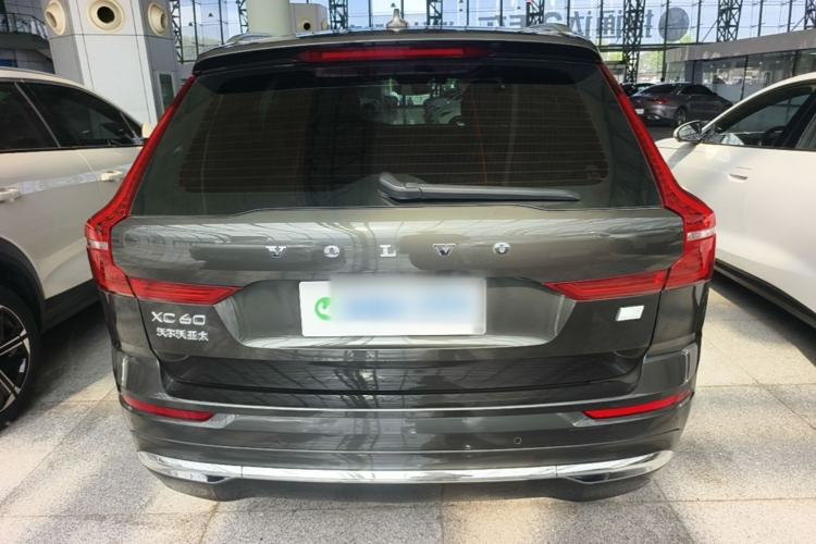 Volvo XC60 2022 — 5