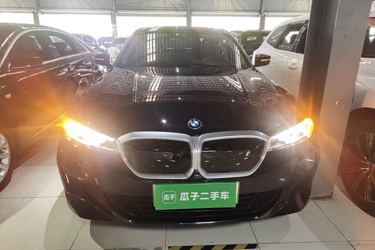 BMW i3 2024 — 2