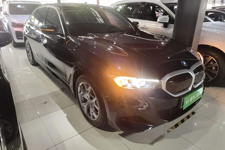 BMW i3 2024 — 3