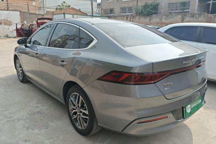 BYD Qin PLUS 2023 — фото 4