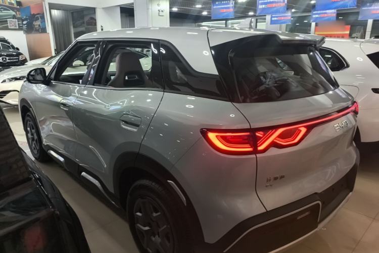 BYD Yuan UP 2025 — 4