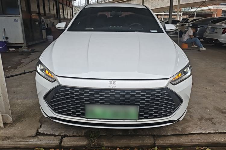 BYD Qin Plus 2023 — фото 2