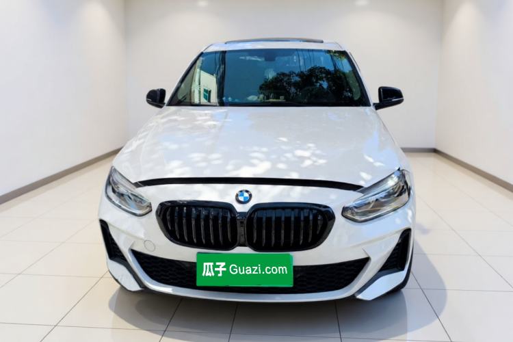 BMW 120i 2023 — фото 2