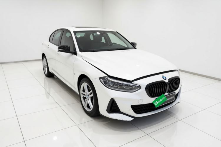 BMW 120i 2023 — фото 3