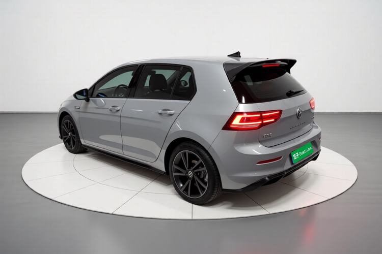 Volkswagen Golf 2021 — 4