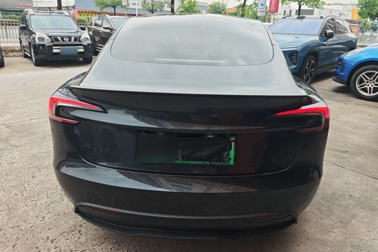 Tesla Model 3 2023 — 5